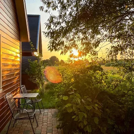 بيت للعطل Am Weidenbaum *